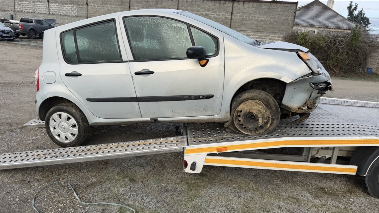 Véhicule en panne sur plateau — épaviste Lot-et-Garonne