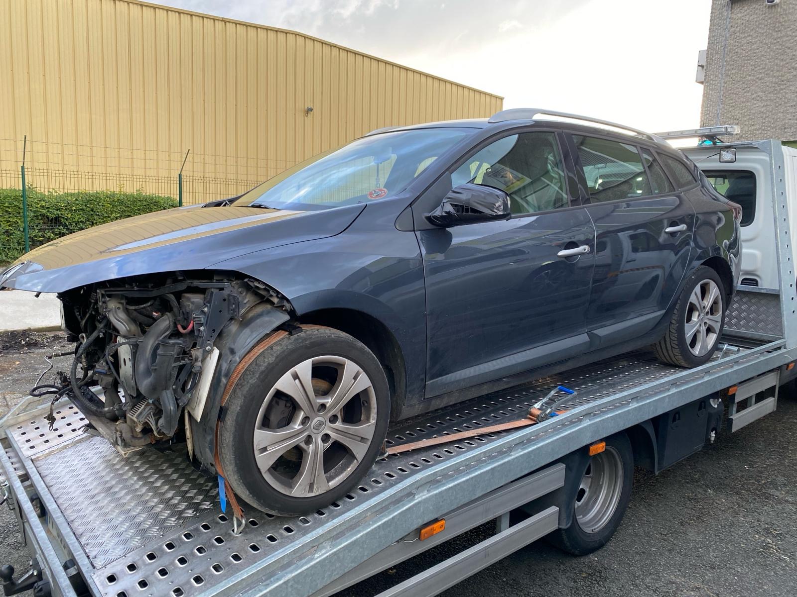 SUV accidenté sur dépanneuse — enlèvement gratuit Marmande